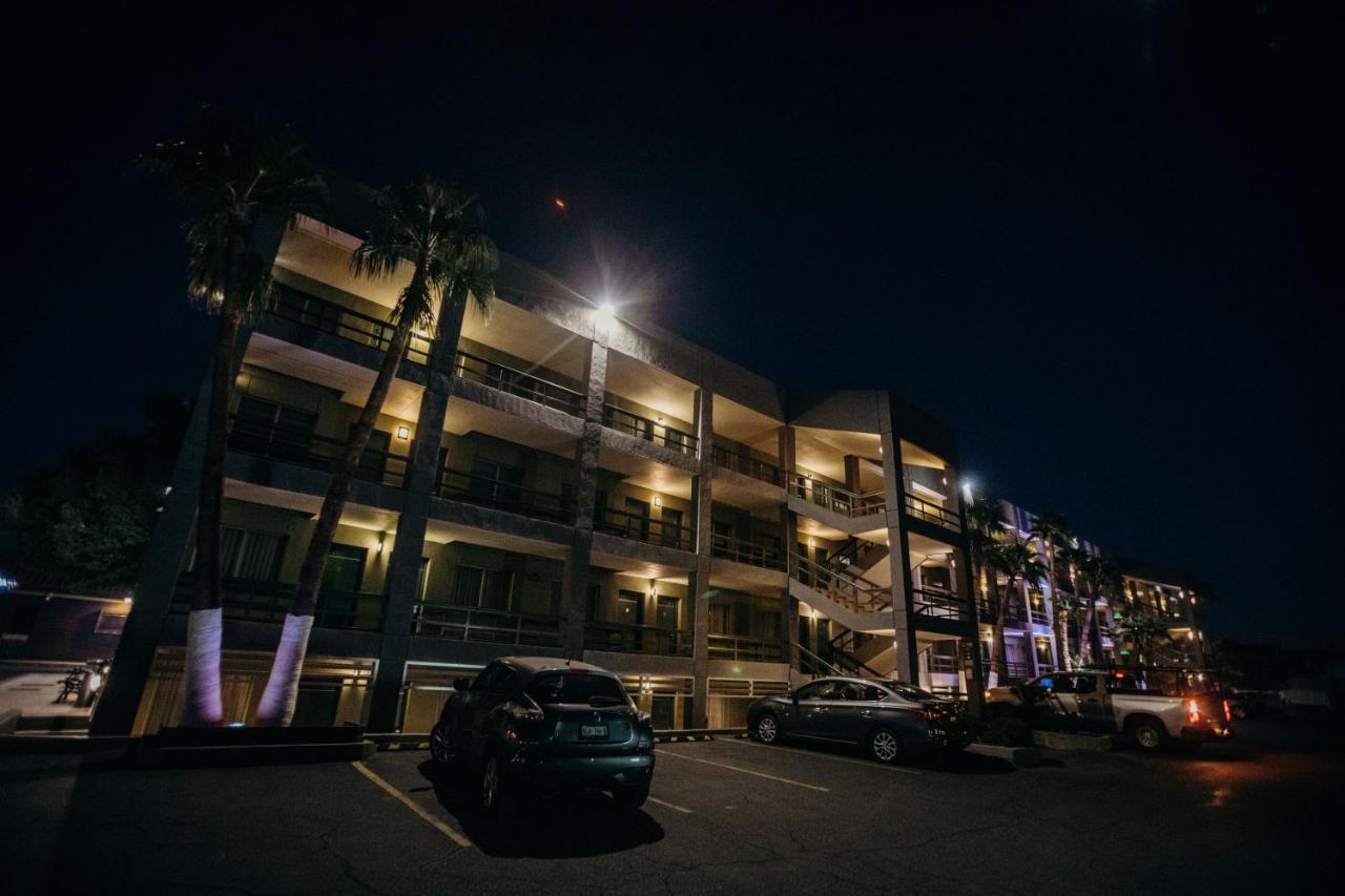 Hotel Calafia Mexicali Eksteriør bilde
