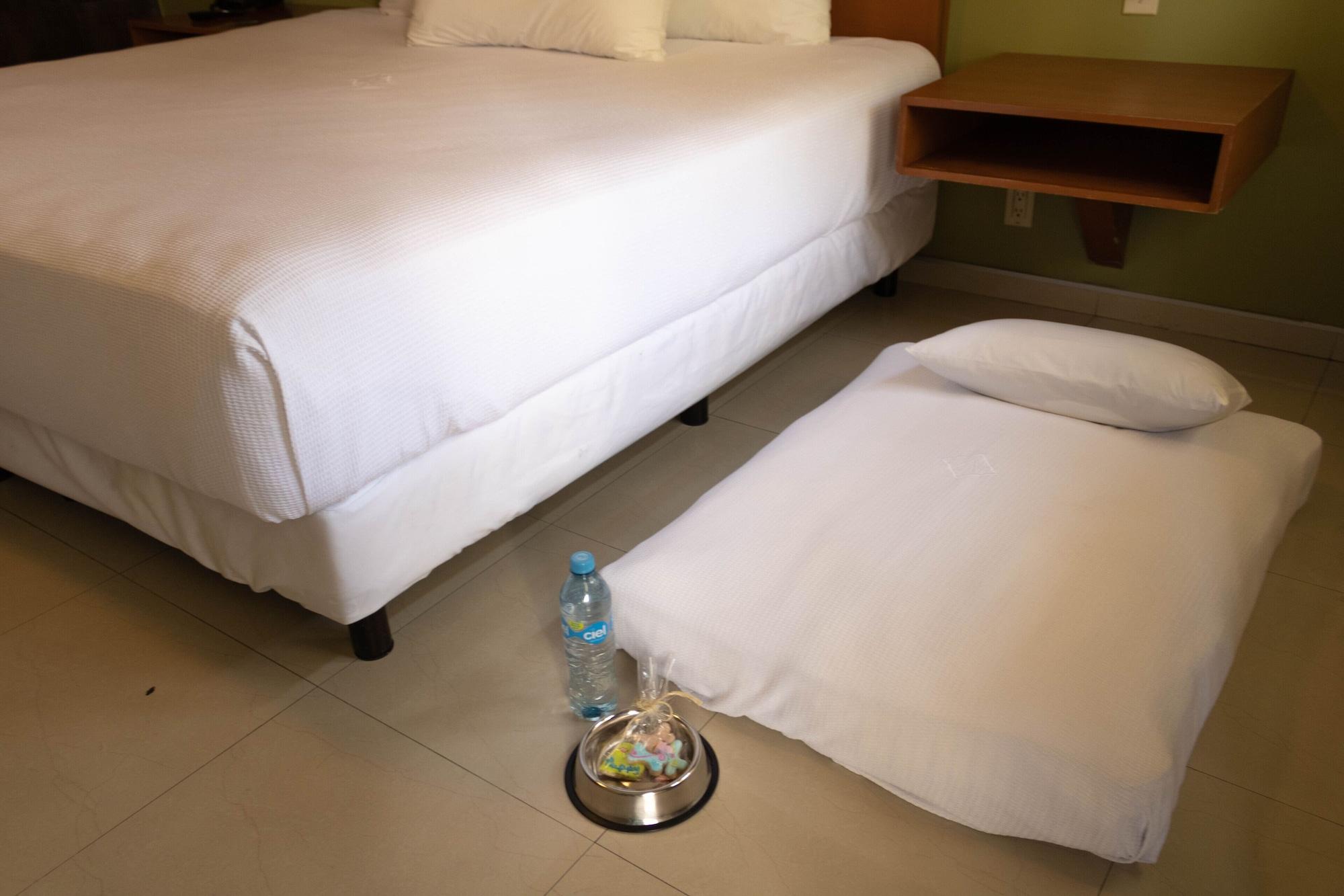 Hotel Calafia Mexicali Eksteriør bilde