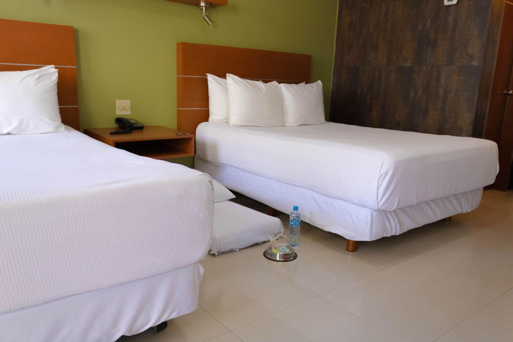 Hotel Calafia Mexicali Eksteriør bilde