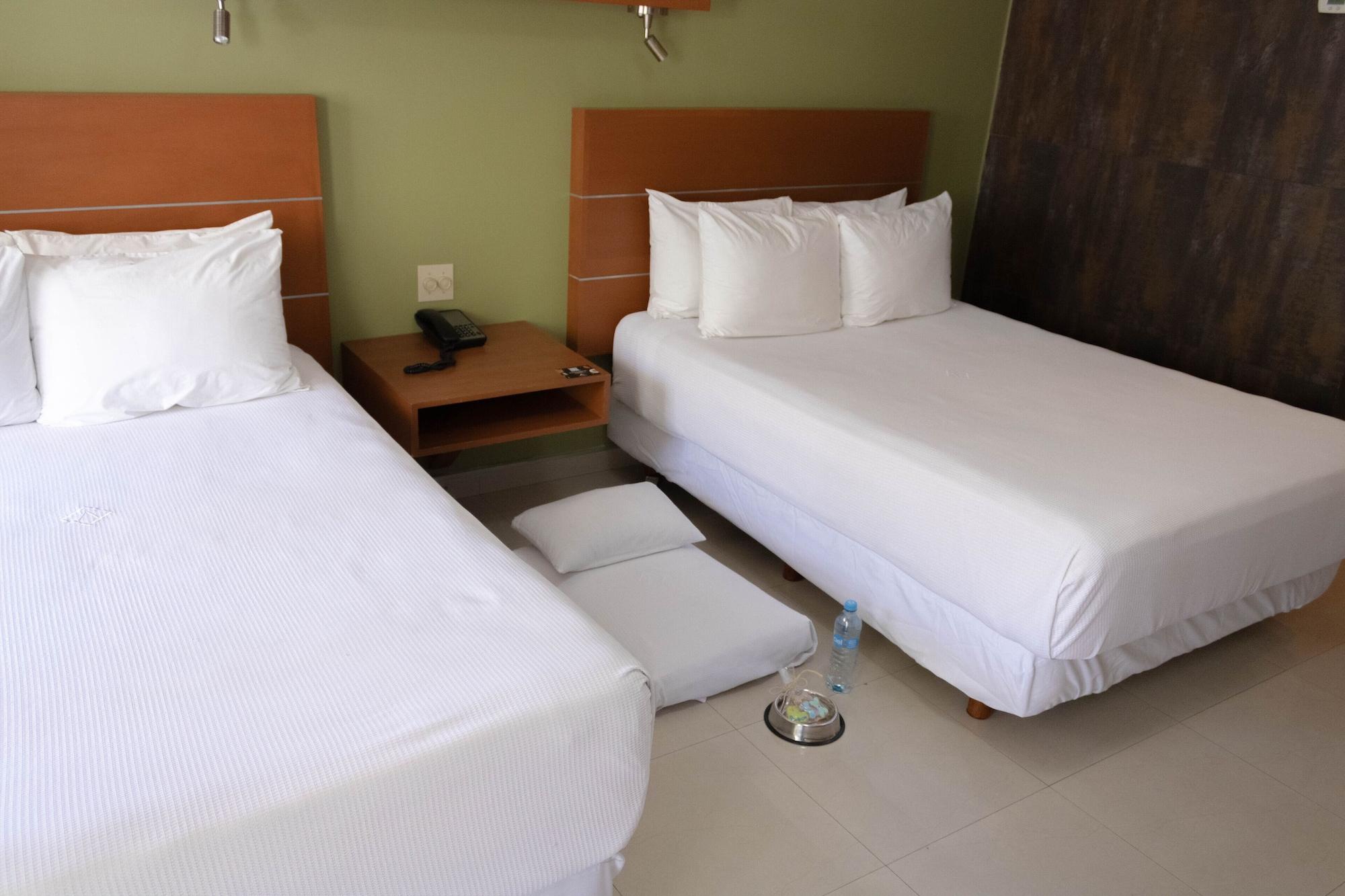 Hotel Calafia Mexicali Eksteriør bilde