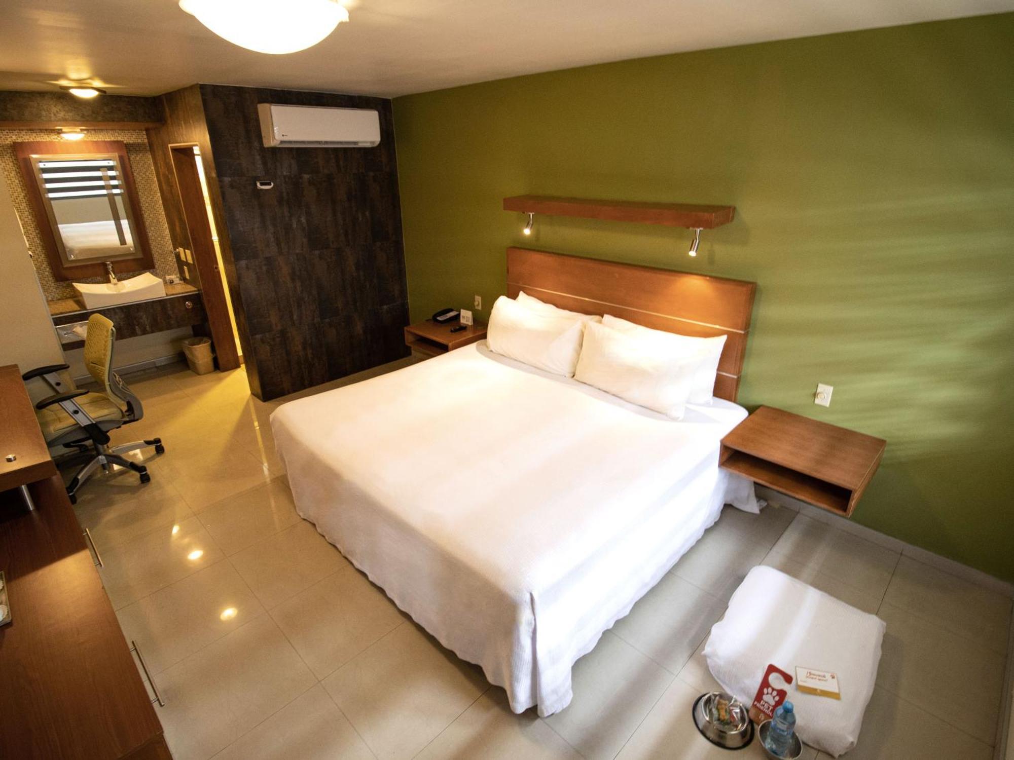 Hotel Calafia Mexicali Eksteriør bilde